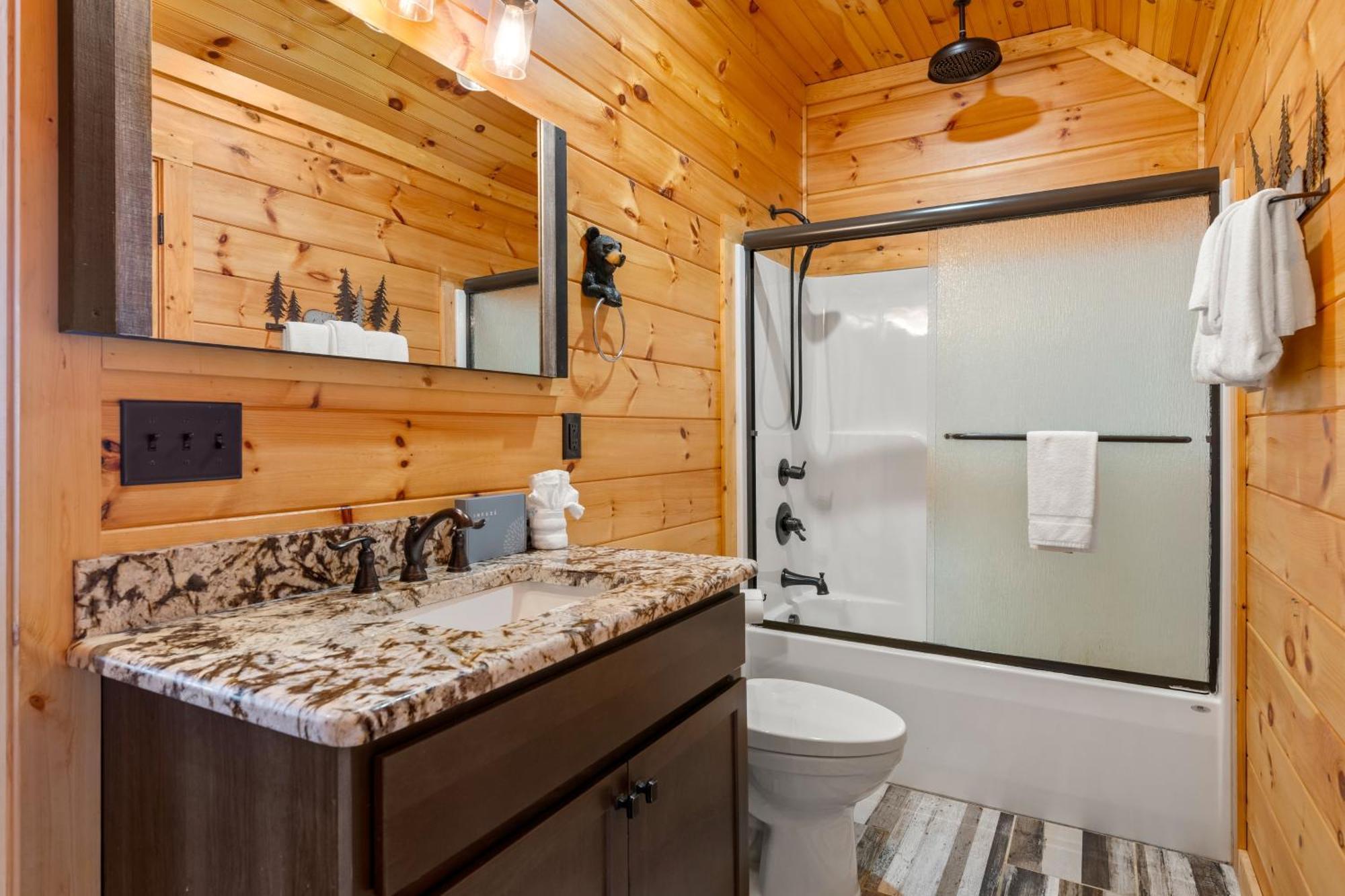 3 Lazy Bears Chalet Gatlinburg Exterior photo